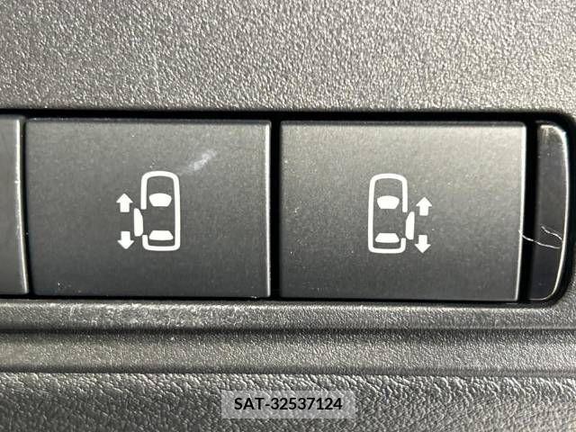 Nissan SERENA 2022-12 332647-4