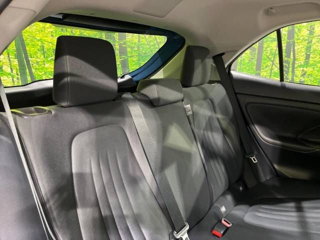 Toyota YARIS CROSS 2023-03 187963-12