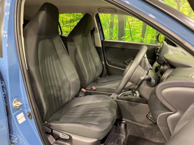 Toyota YARIS CROSS 2023-03 187963-11
