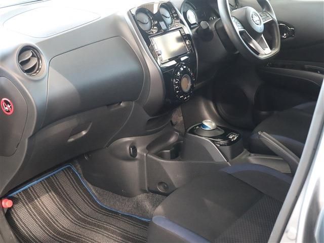 Nissan NOTE 2019-09 195554-26
