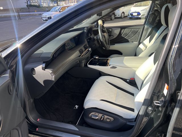 Lexus LS 2020-07 21659-27
