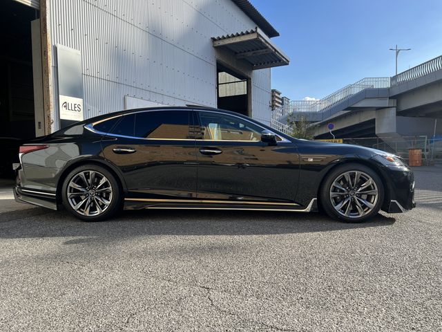 Lexus LS 2020-07 21659-4