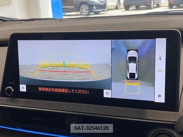 Toyota PRIUS 2023-05 366581-3