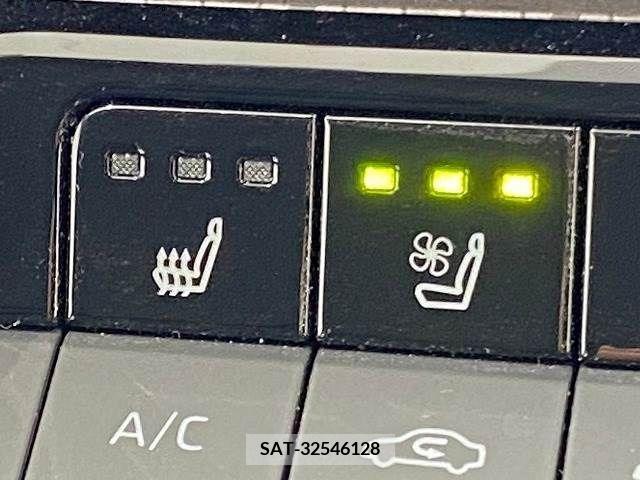 Toyota PRIUS 2023-05 366581-7