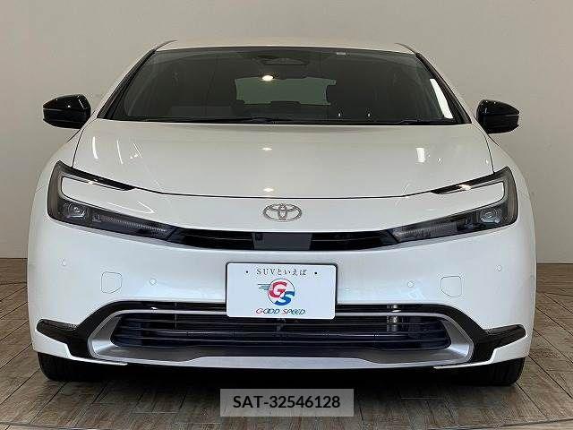Toyota PRIUS 2023-05 366581-11