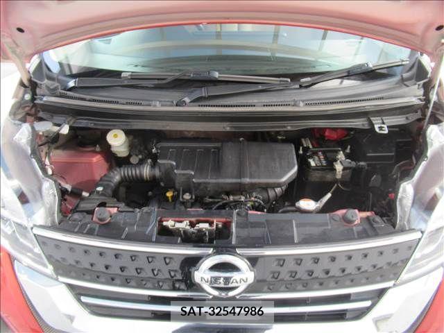 Nissan ROOX 2016-12 323813-18