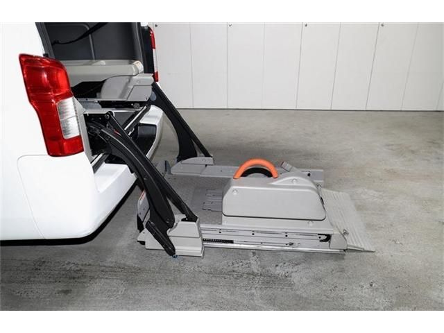 Nissan NV350 Caravan 2017-12 2529-27