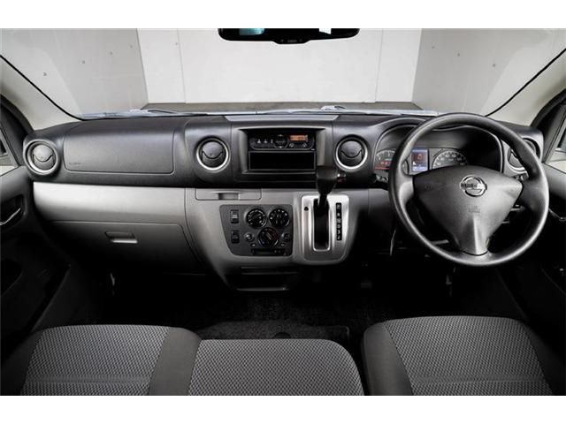 Nissan NV350 Caravan 2017-12 2529-6