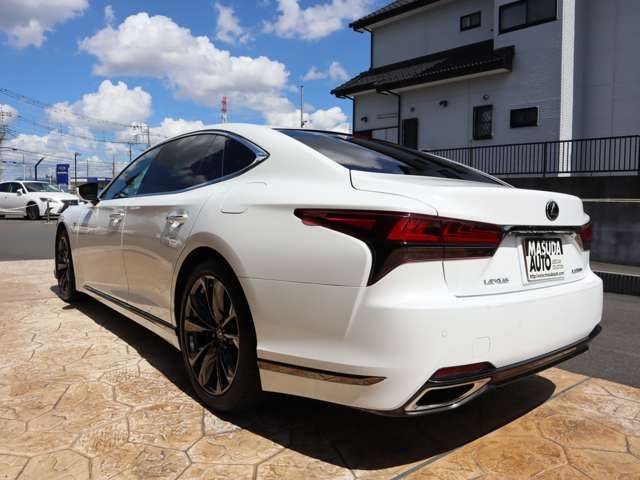 Lexus LS 2021-04 7197-4