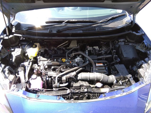 Toyota YARIS CROSS 2022-10 9729-19