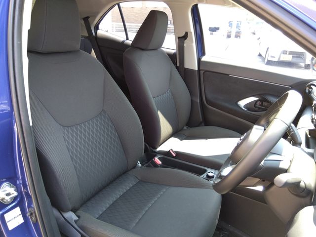 Toyota YARIS CROSS 2022-10 9729-8
