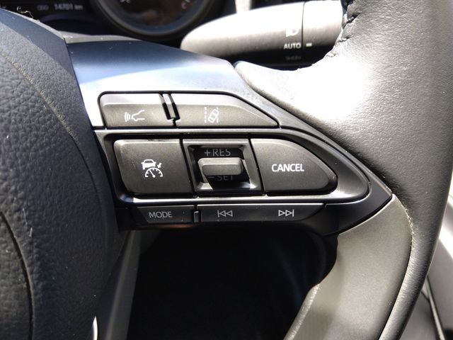 Toyota YARIS CROSS 2022-10 9729-12