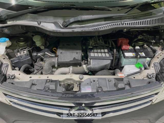 Nissan ROOX 2010-10 324235-18