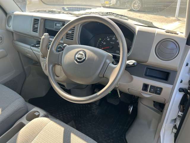 Nissan CLIPPER 2014-09 8862-17