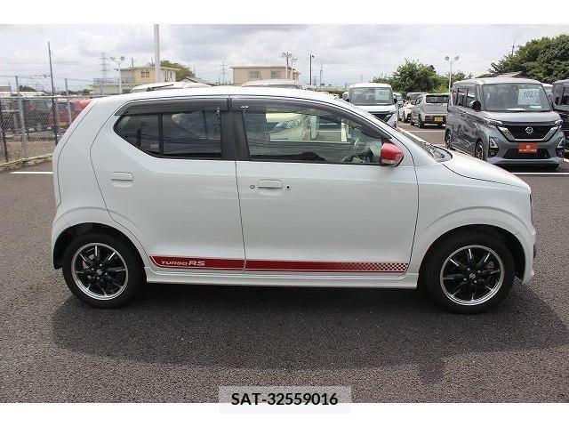 Suzuki ALTO 2015-08 395576-6
