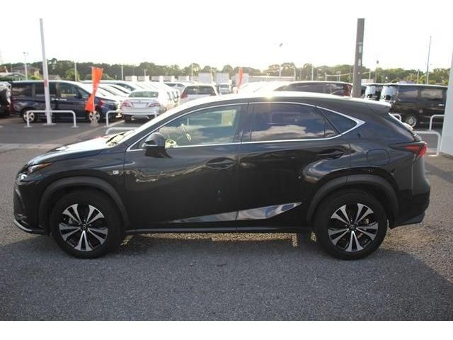 Lexus NX 2017-11 22734-8
