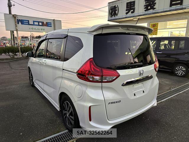Honda FREED 2017-01 208771-6