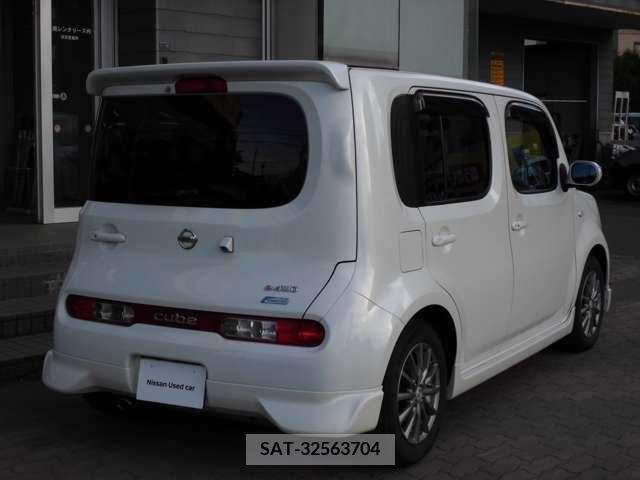 Nissan CUBE 2010-03 265395-1