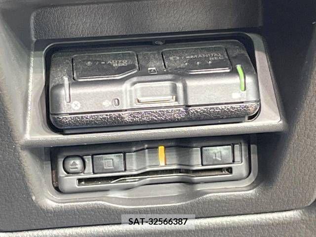 Mazda CX-60 2023-03 350964-9