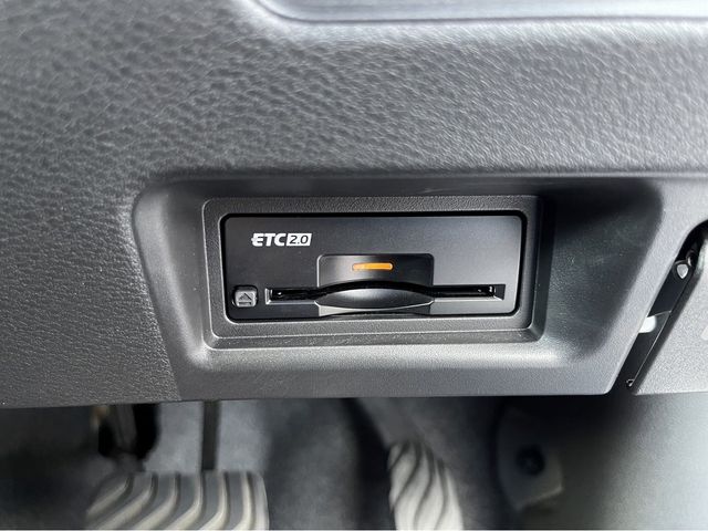 Nissan SERENA 2022-12 180631-21