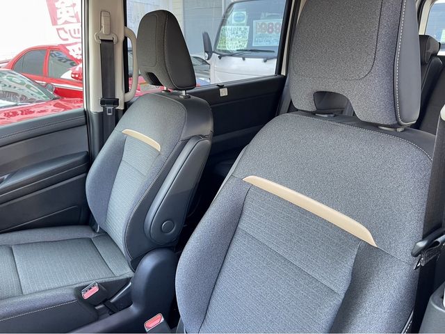 Nissan SERENA 2022-12 180631-25
