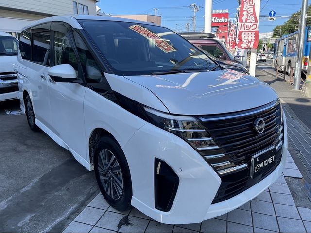 Nissan SERENA 2022-12 180631-1