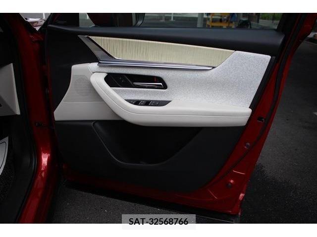 Mazda CX-60 2022-09 358777-13