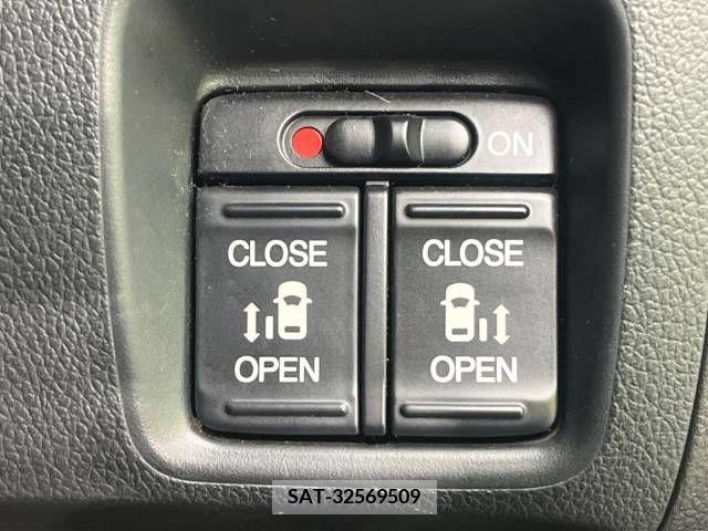 Honda N BOX 2013-07 306815-3