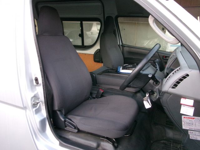 Toyota REGIUSACE VAN 2012-05 190531-5