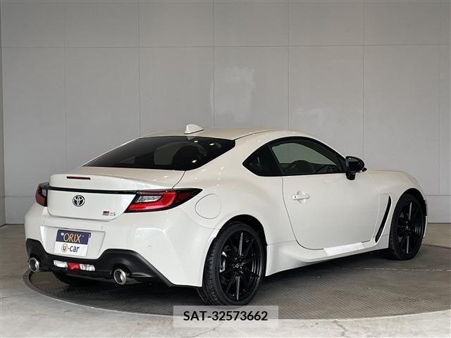 Toyota 86 2024-02 211400-1