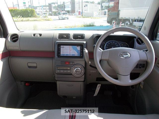 Daihatsu MOVE CONTE 2013-05 364258-4