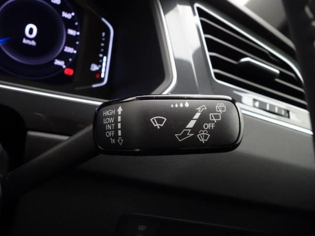 VolksWagen TIGUAN 2020-03 13294-19
