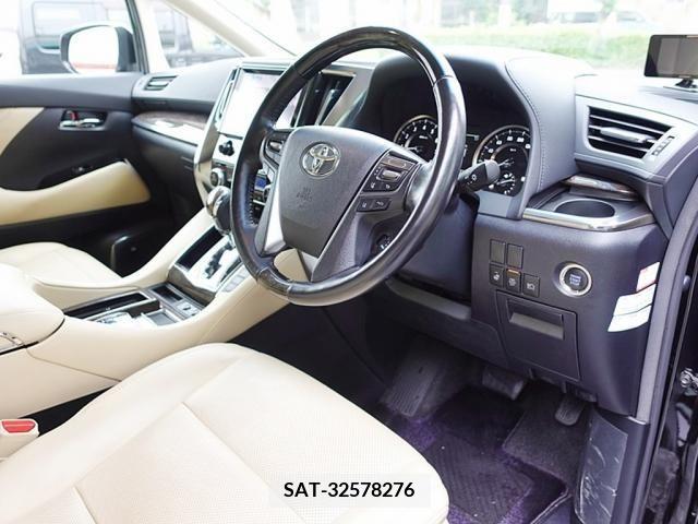 Toyota ALPHARD 2018-08 281086-13