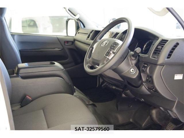 Toyota HIACE WAGON 2021-02 361234-14