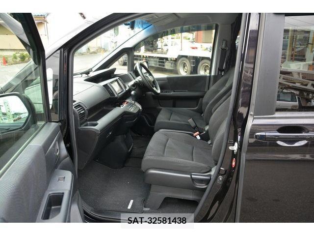 Honda e 2011-06 375002-11