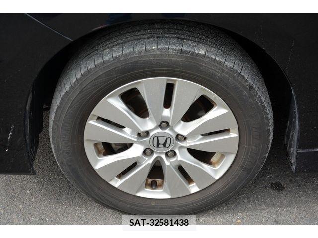 Honda e 2011-06 375002-8