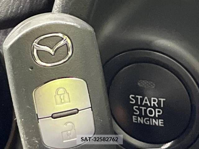 Mazda DEMIO 2019-03 301986-6