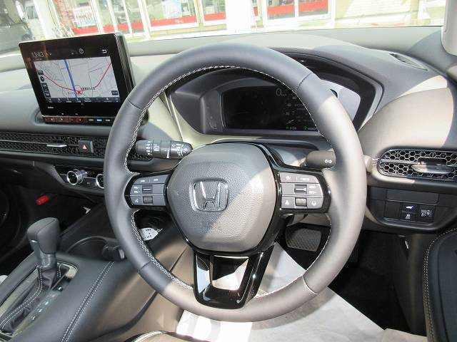 Honda ZR-V 2023-08 27349-3