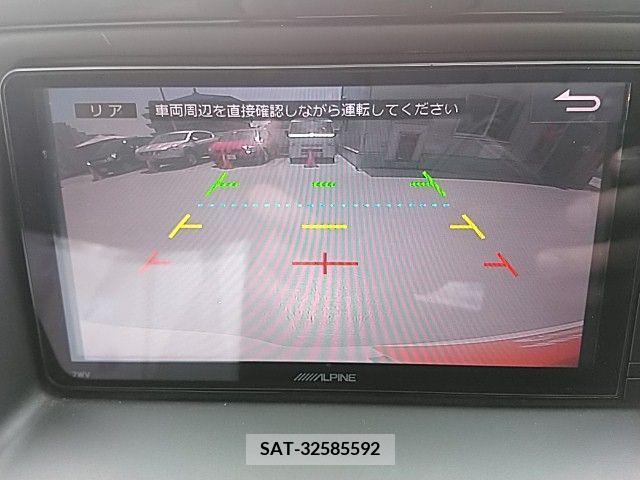 Toyota VOXY 2016-10 386951-6