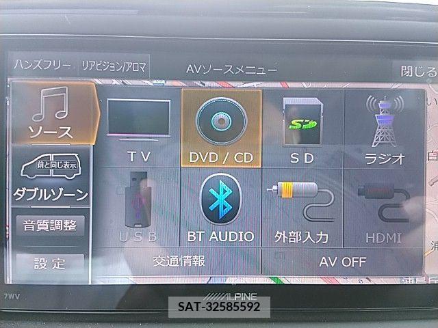 Toyota VOXY 2016-10 386951-5