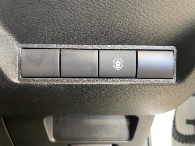 Nissan AURA 2023-06 191363-2