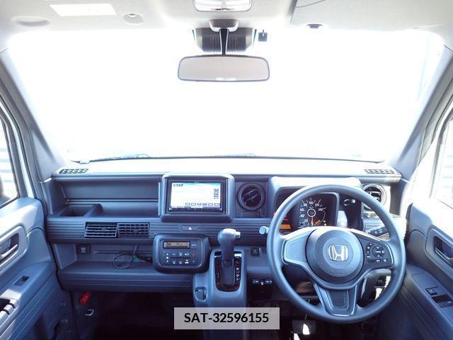 Honda N-VAN 2019-04 334821-1