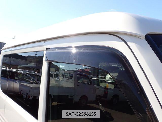 Honda N-VAN 2019-04 334821-21