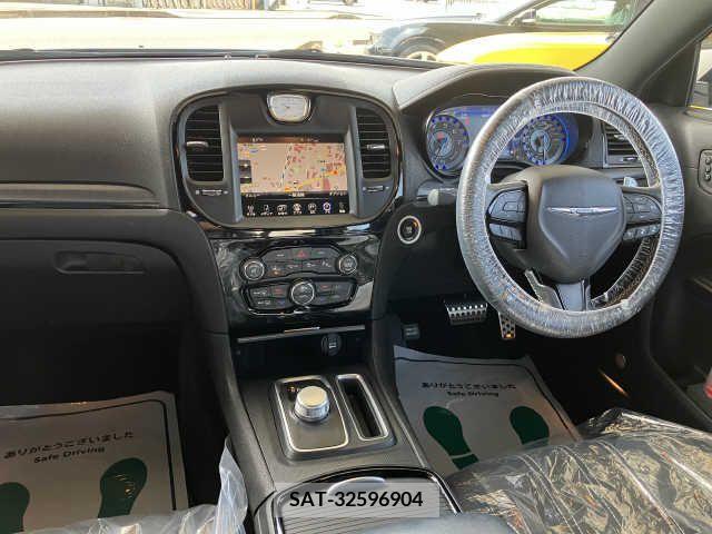 Chrysler 300 2016-02 295013-5