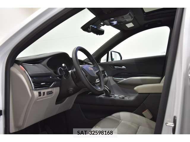 Cadillac XT4 2022-06 222586-3
