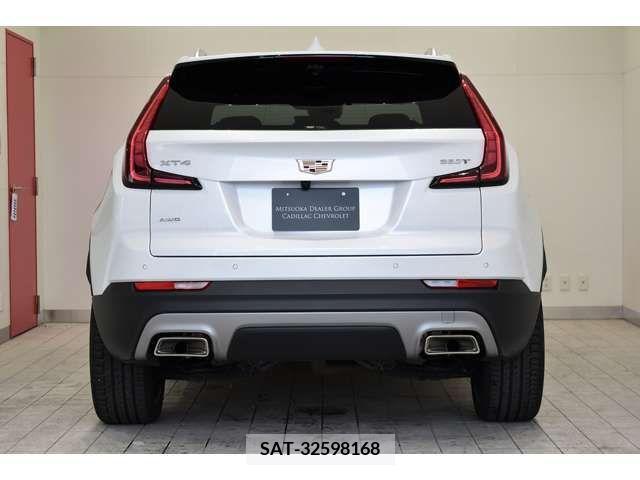 Cadillac XT4 2022-06 222586-2