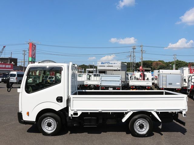 Nissan ATLAS 2012-06 182796-14