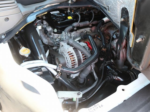 Nissan ATLAS 2012-06 182796-16
