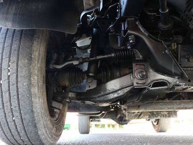 Nissan ATLAS 2012-06 182796-18