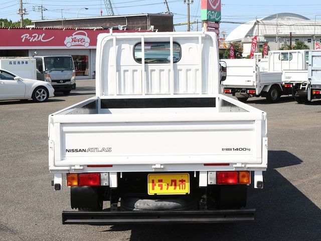 Nissan ATLAS 2012-06 182796-13